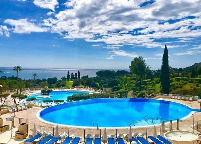 La Perle Blanche Apartment